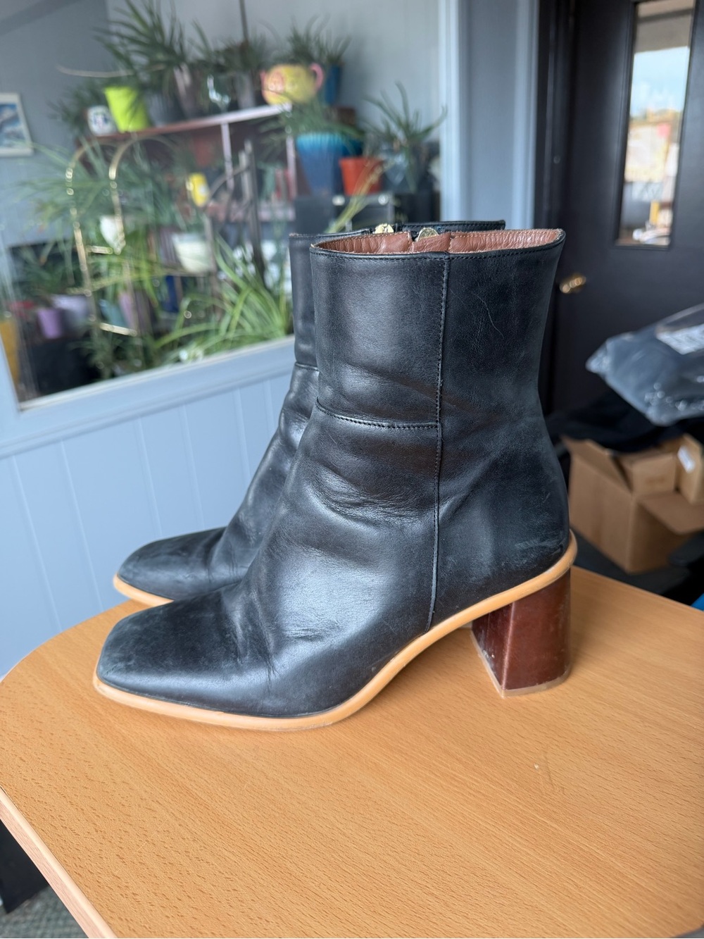 Alohas Leather Ankle Boots